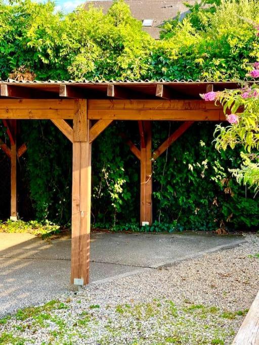 Schoene Wohnung Mit Eigenen Eingang Und Terrasse Gosseling Zewnętrze zdjęcie
